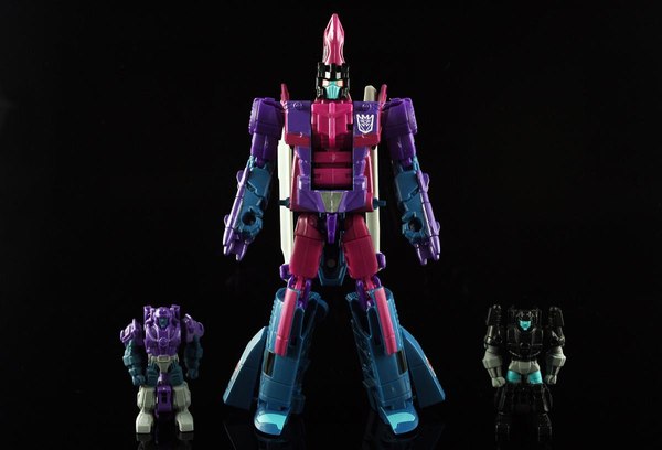 Transformers Subscription Service 4 Third Figure Now Arriving 02 (2 of 5)